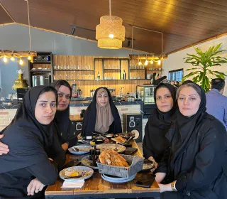 نشست صمیمی اعضای هیئت رئیسه و کارکنان موسسه