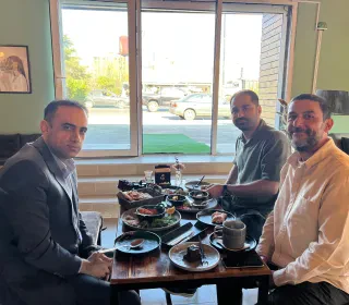 نشست صمیمی اعضای هیئت رئیسه و کارکنان موسسه