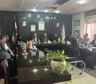 نشست تخصصی اساتید و مدیر گروه عمومی و علوم پایه با حضور هیئت رئیسه موسسه